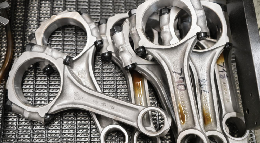 What Are The Safety Considerations for Using Forged Connecting Rods in Engines?